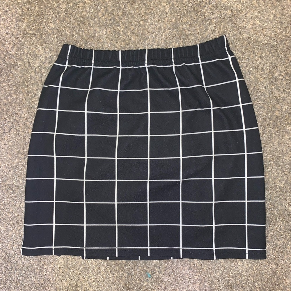 Shein Black & White Striped Skirt - Picture 5 of 5